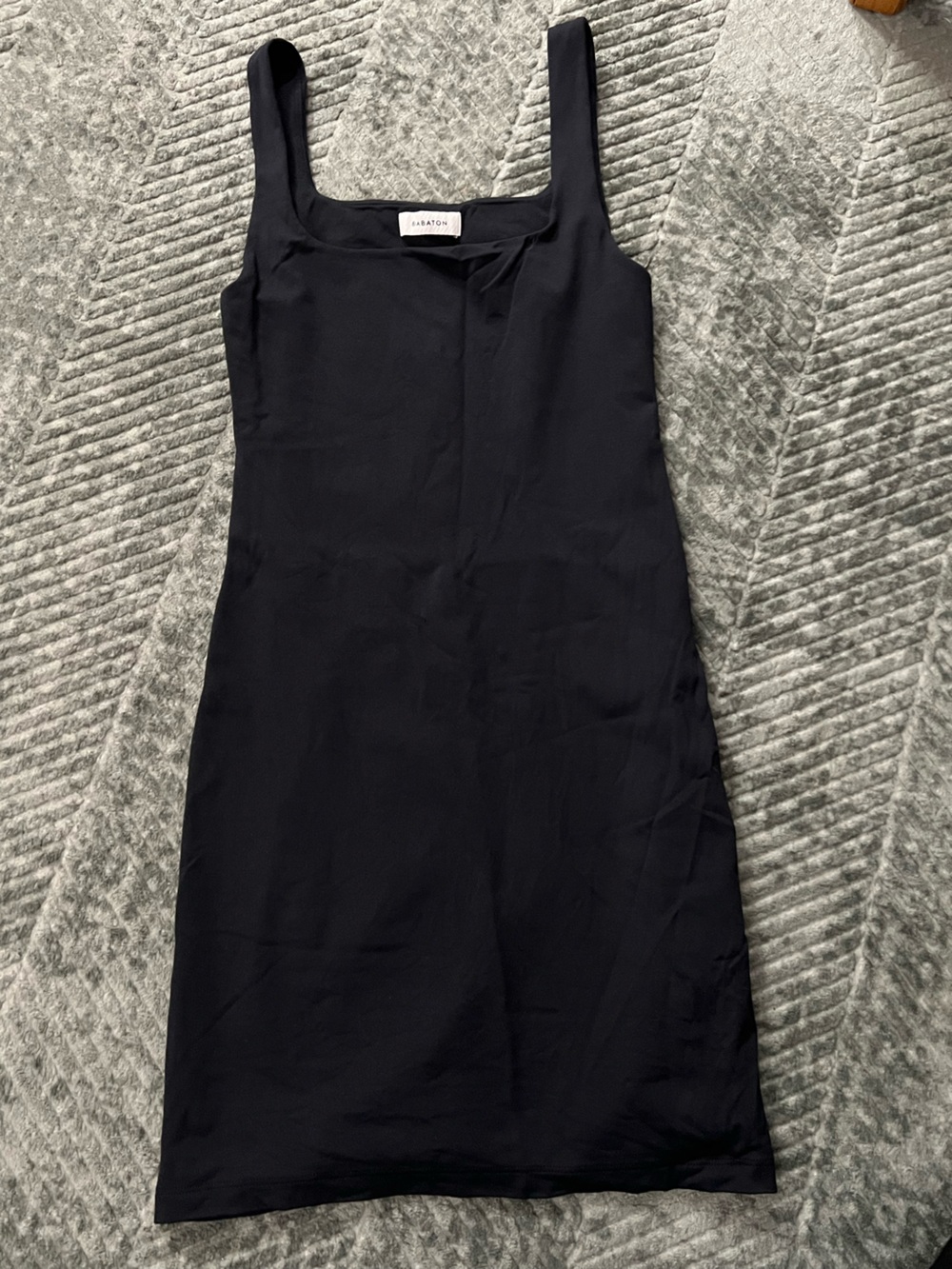 Babaton by aritzia body con shape dress